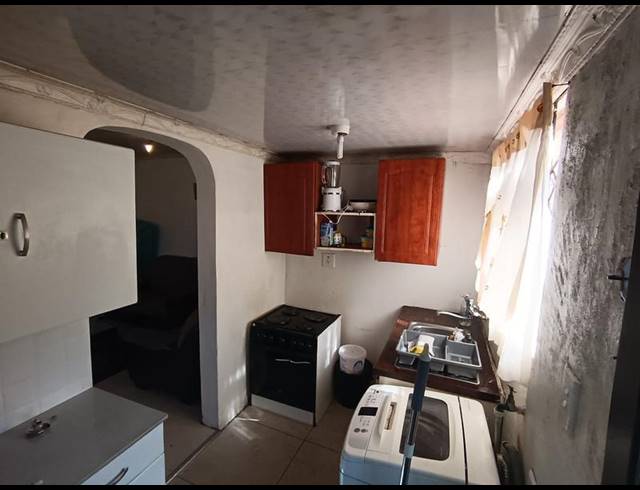 2 BEDROOM HOUSE FOR SALE IN FLEURHOF